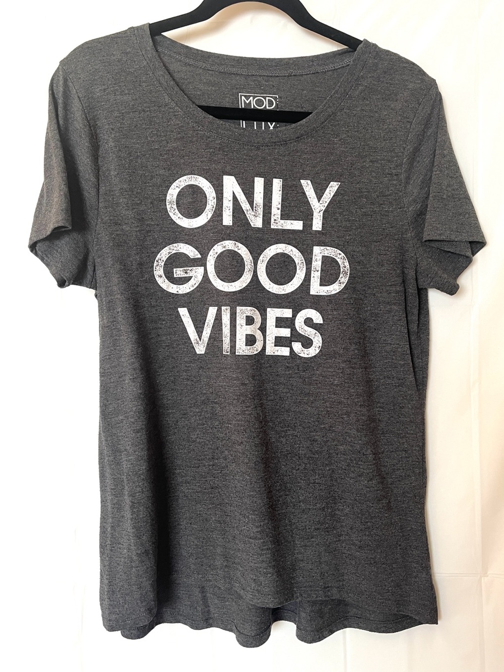 'Only Good Vibes' Women's Tee - Charcoal Gray